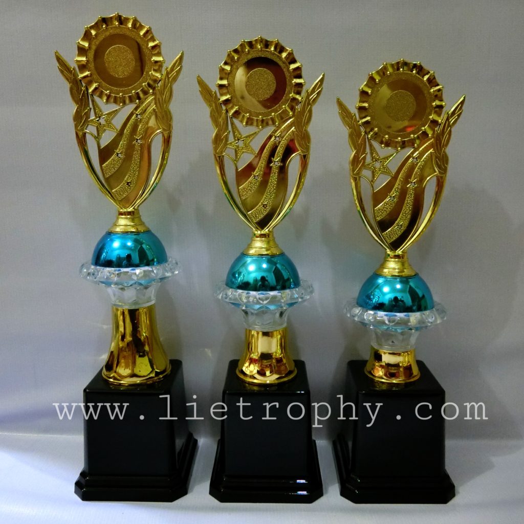 Jual Piala Murah Trophy Murah Jakarta Pabrik Piala Harga Piala Harga Trophy